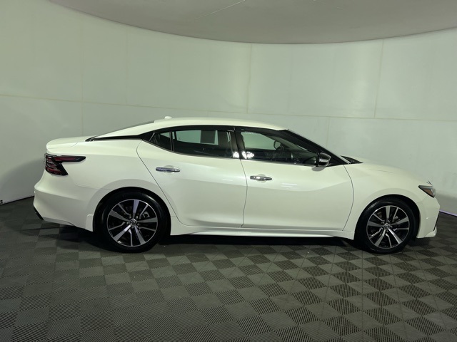 2021 Nissan Maxima SV photo 9