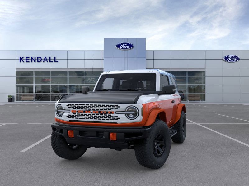 2025 Ford Bronco First Edition photo 2