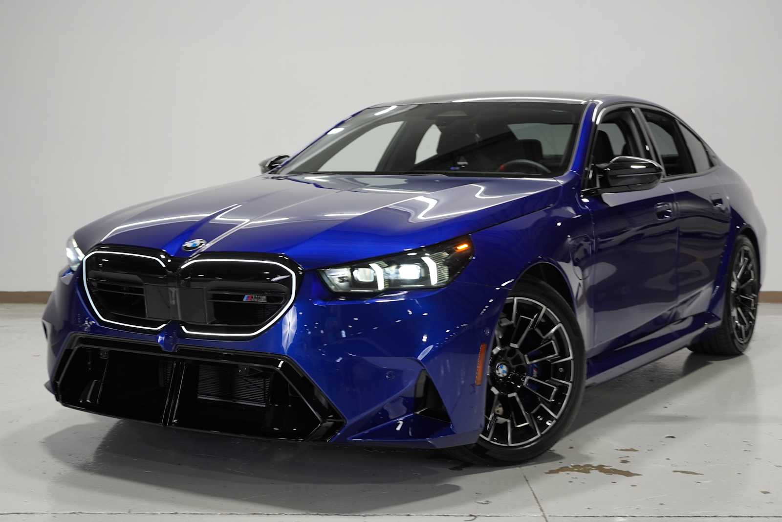 2025 Bmw M5 5 photo 2