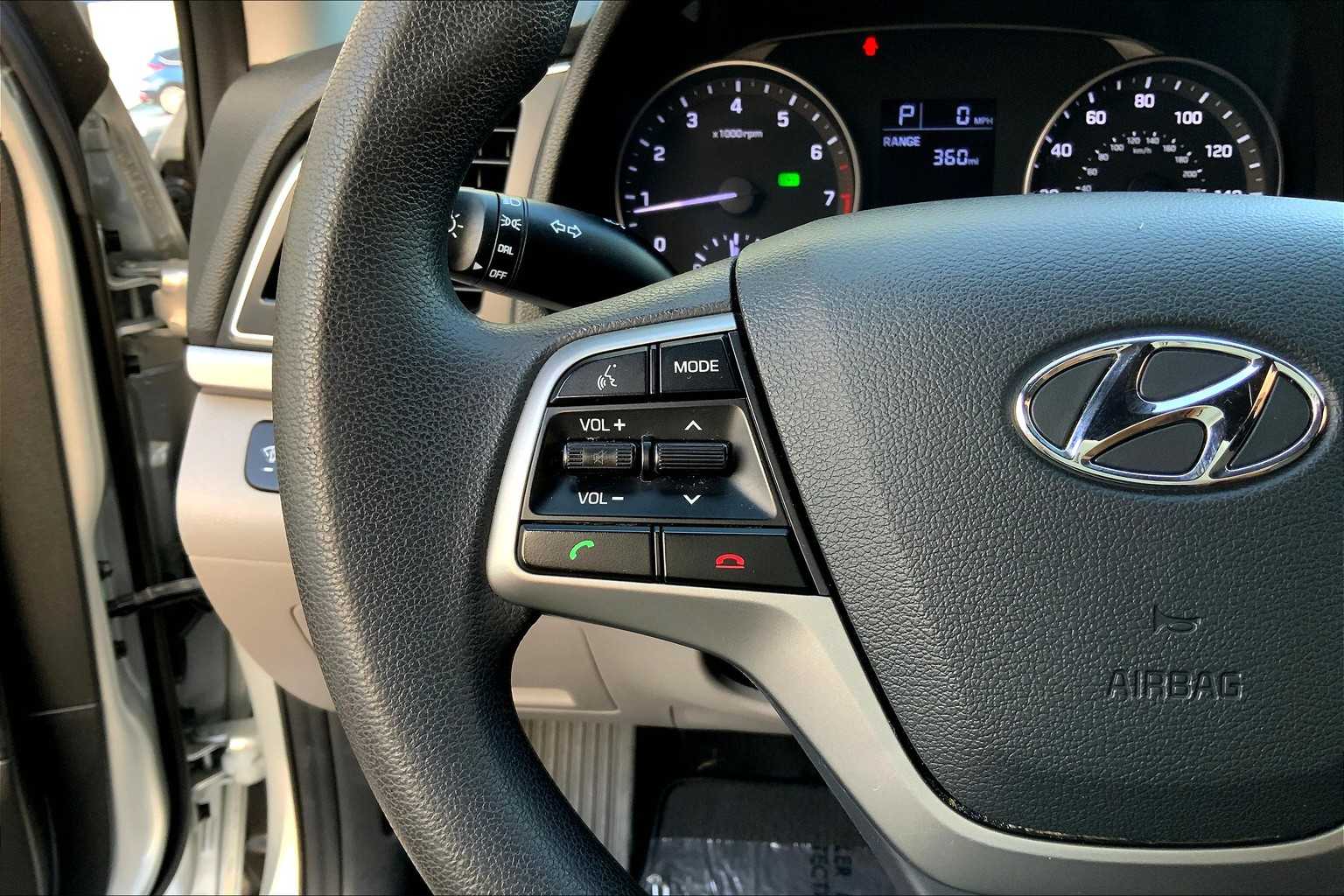 2018 Hyundai Elantra SE photo 20