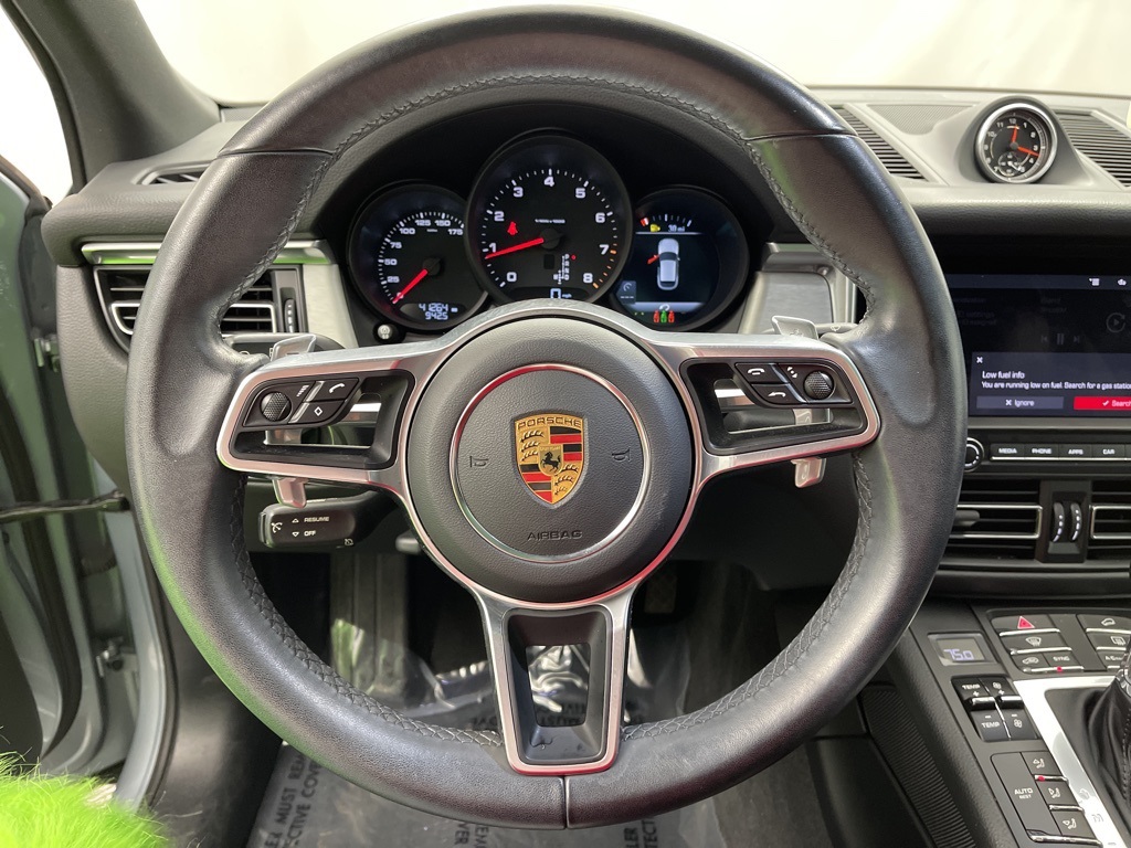 2021 Porsche Macan Base photo 5