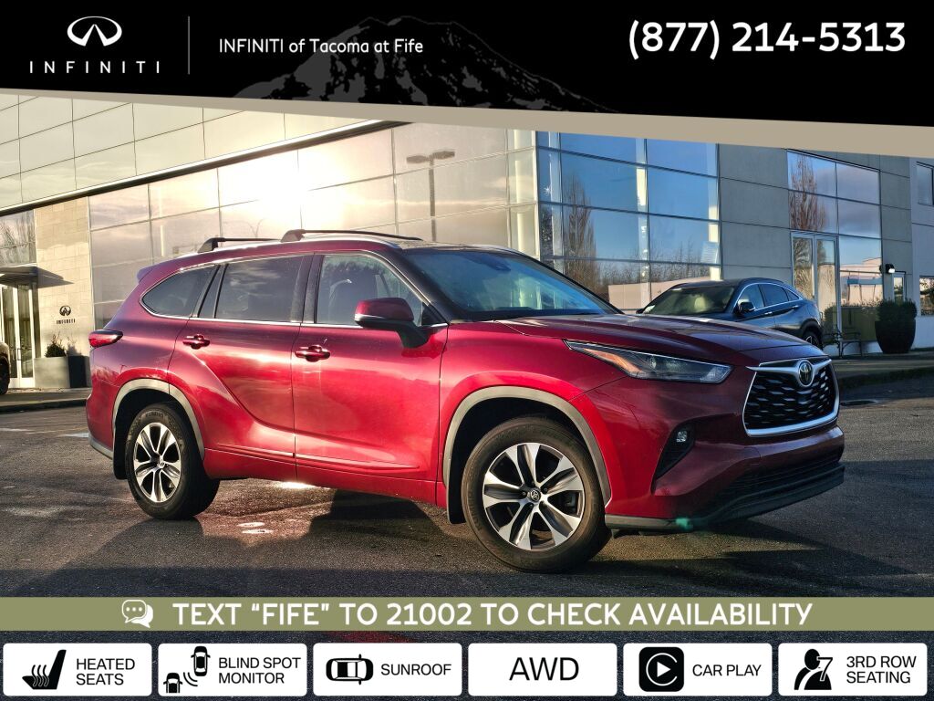 2022 Toyota Highlander XLE's photo