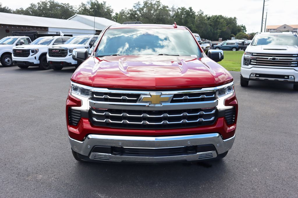 2022 Chevrolet Silverado 1500 LTZ photo 2