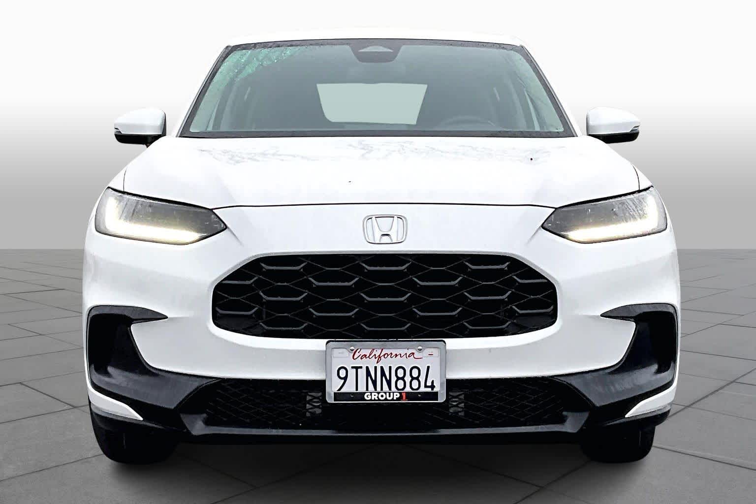 2025 Honda HR-V LX photo 3