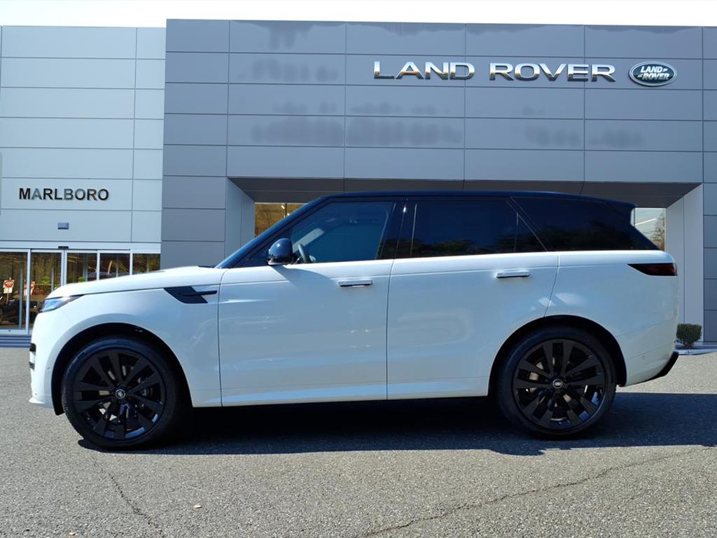 2025 Land Rover Range Rover Sport SE photo 5