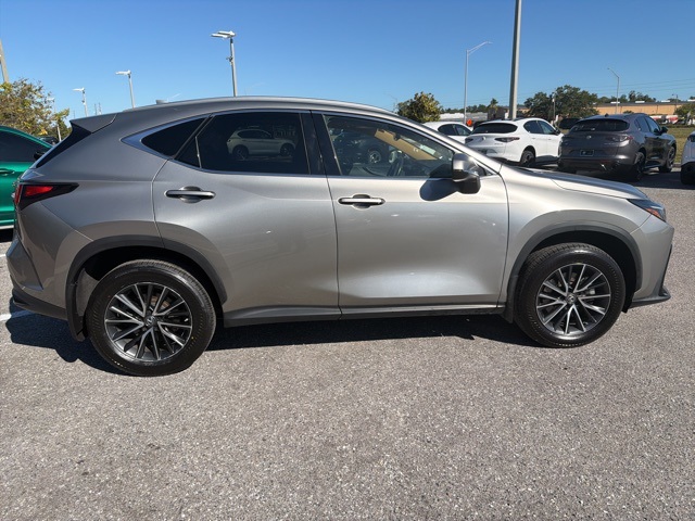 2023 Lexus NX 350 Premium photo 4