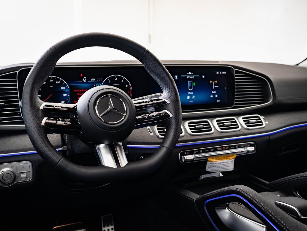 2026 Mercedes Benz GLS 450 4MATIC photo 4