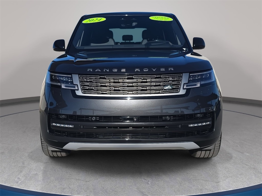 2024 Land Rover Range Rover SE photo 2