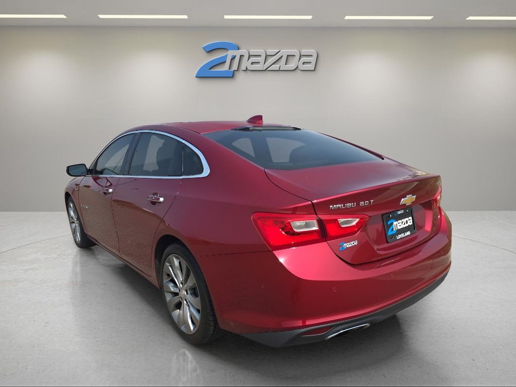 2017 Chevrolet Malibu Premier photo 3