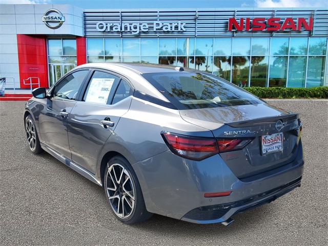 2025 Nissan Sentra SR photo 3