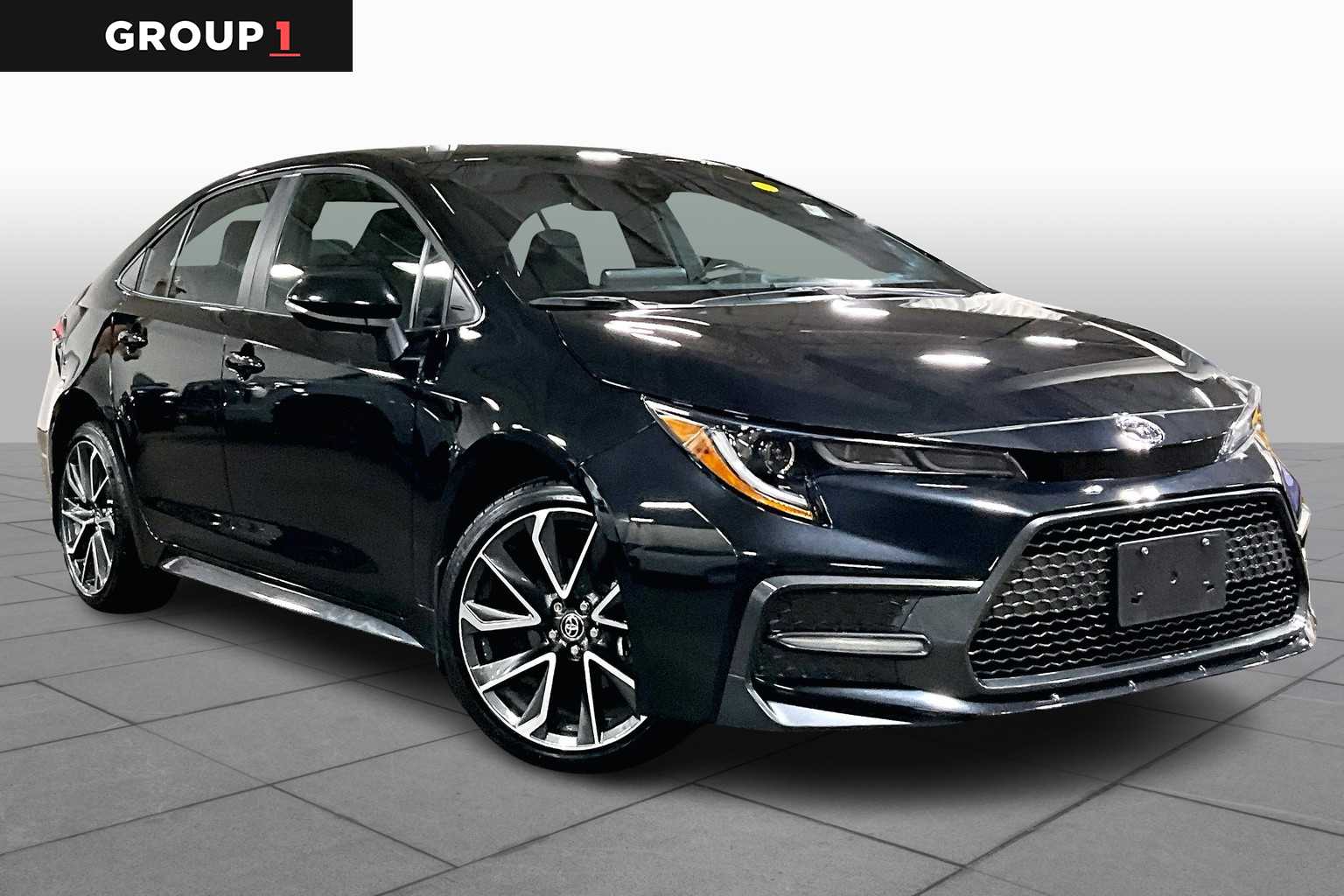 Used 2022 Toyota Corolla SE with VIN 5YFS4MCE3NP135465 for sale in Northfield, Minnesota