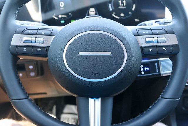 New 2025 White Hyundai SEL Convenience image 20
