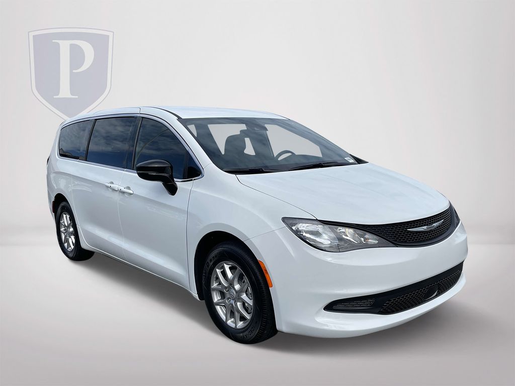 2025 Chrysler Voyager