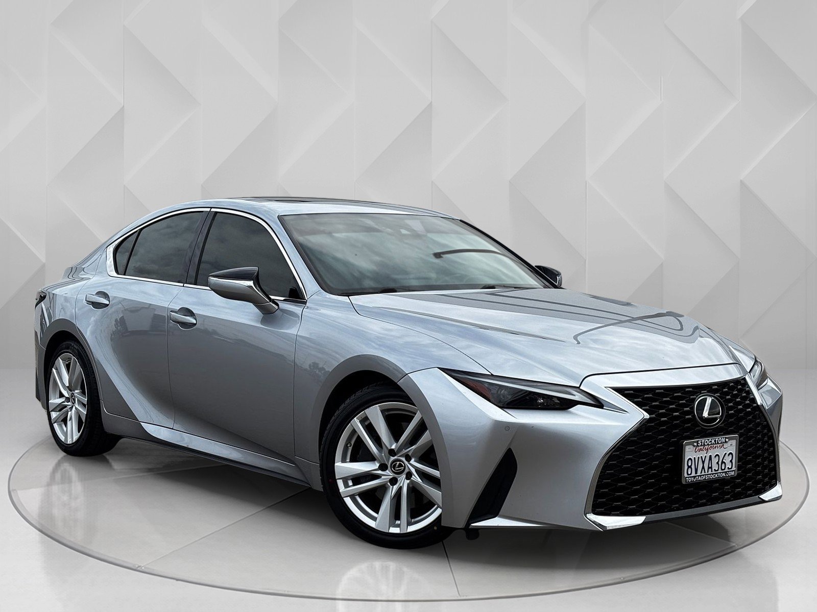 2021 Lexus IS 300 photo 7