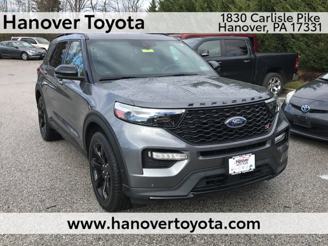 2021 Ford Explorer ST's photo