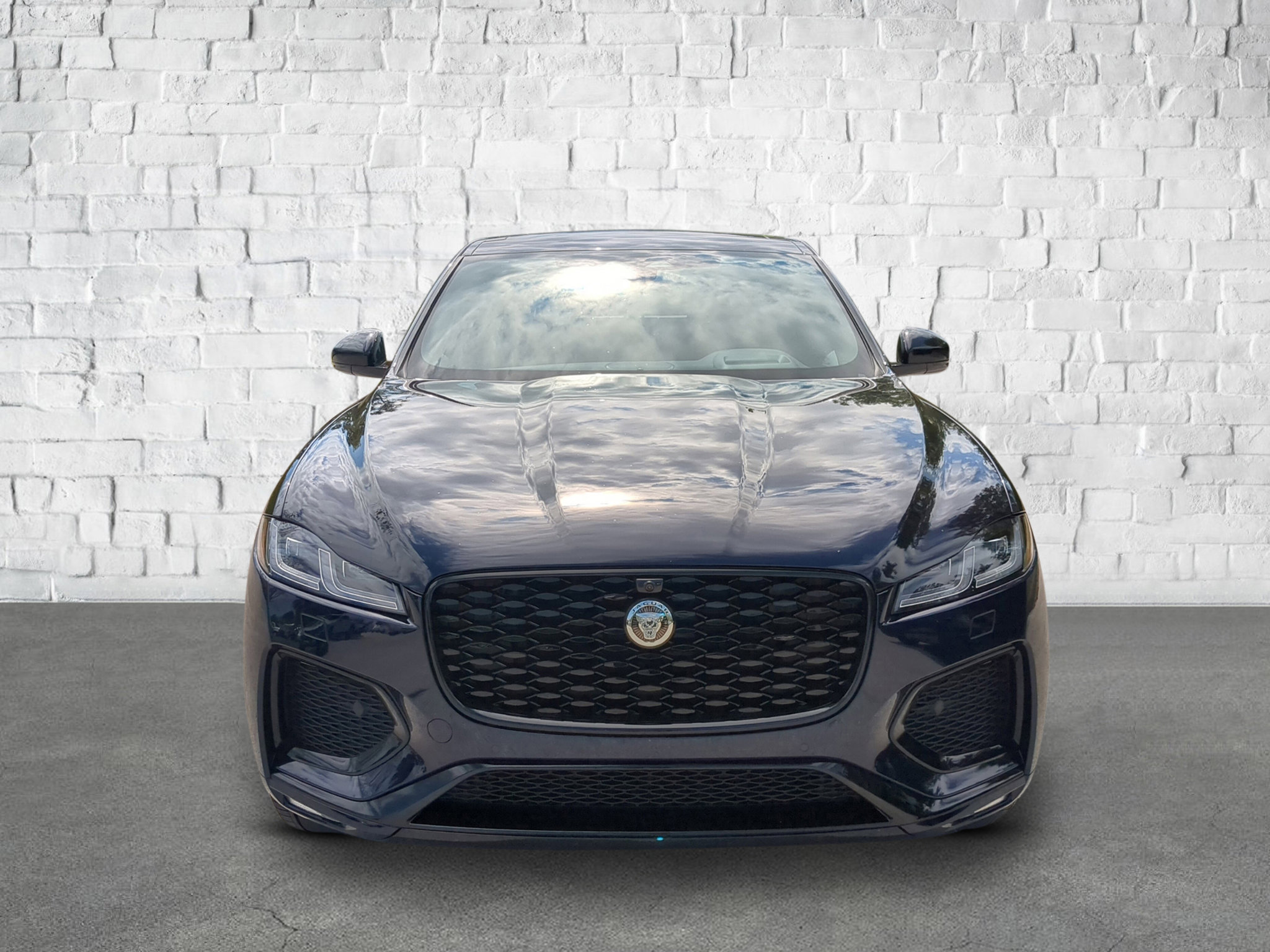 2026 Jaguar F-PACE P400 R-Dynamic S photo 2