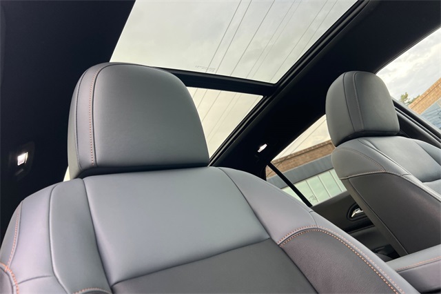 2024 Honda Prologue Touring photo 20
