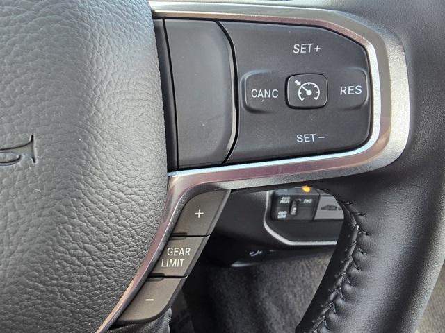 2024 Ram 2500 Laramie photo 12
