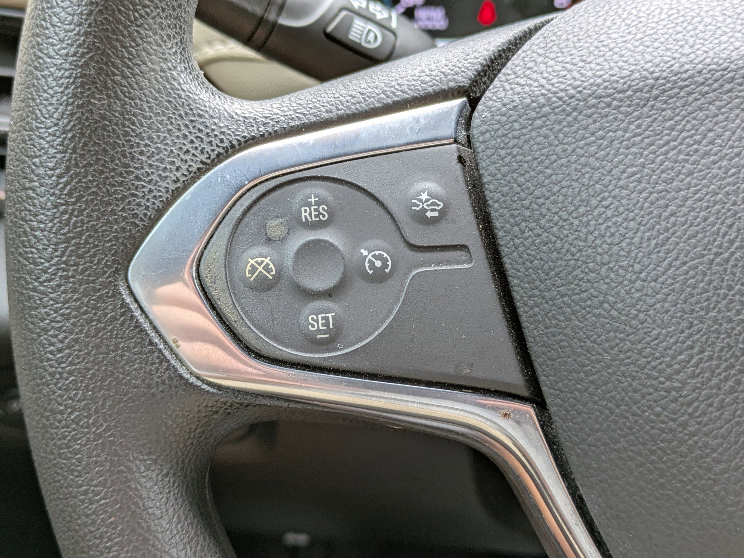 2022 Chevrolet Traverse LS photo 18