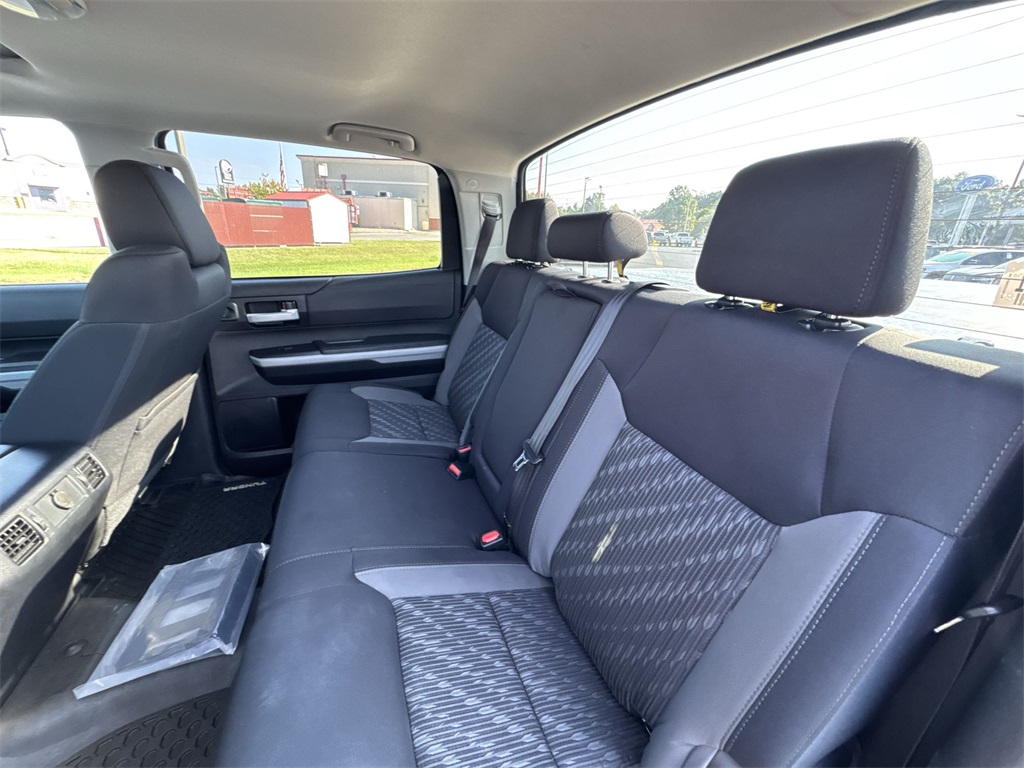 2020 Toyota Tundra SR5 CrewMax photo 22