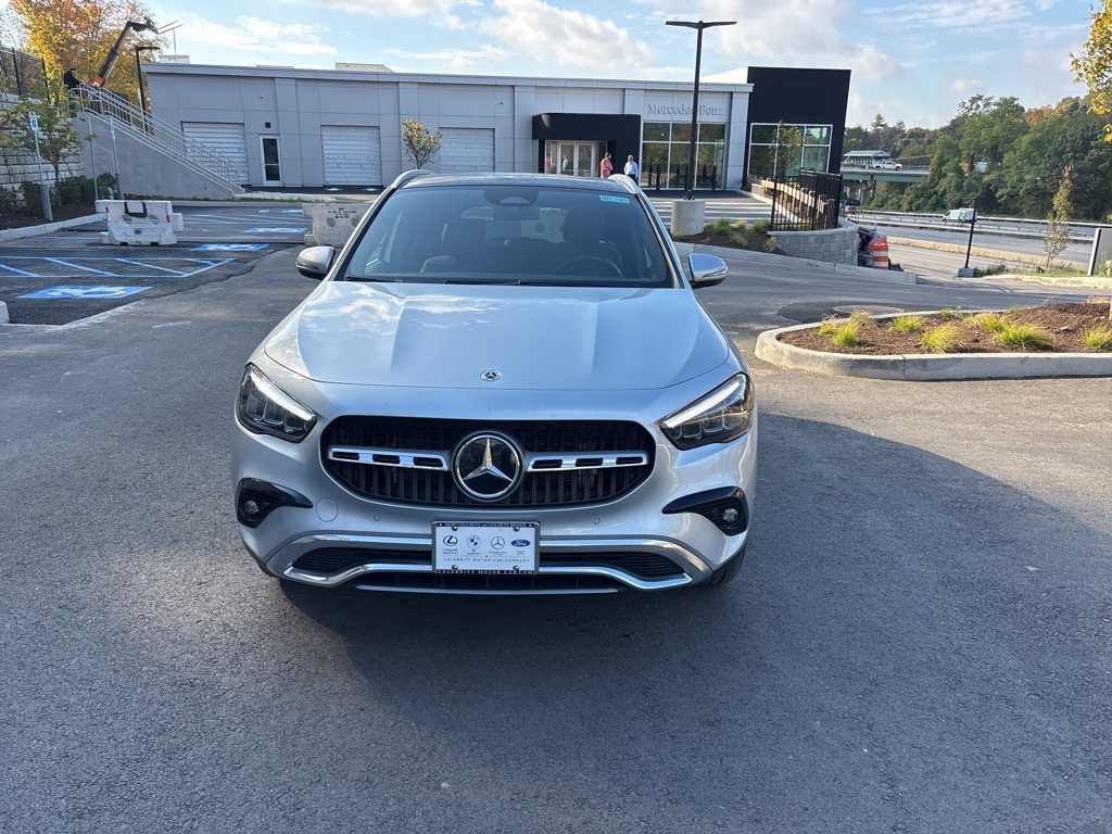 2025 Mercedes Benz GLA 250 4MATIC photo 2