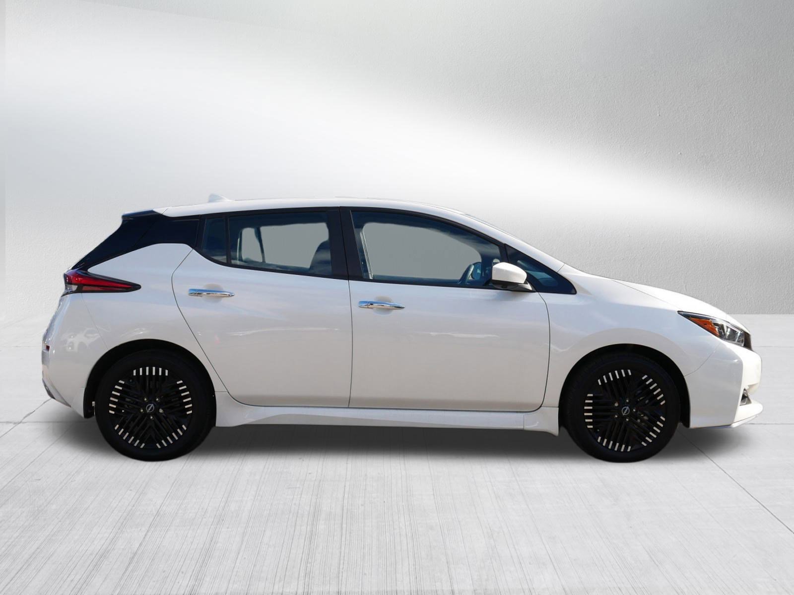 2024 Nissan Leaf SV Plus photo 7