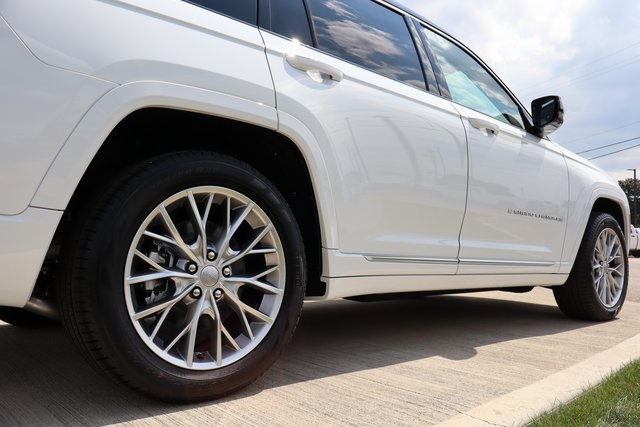 2025 Jeep Grand Cherokee L Summit photo 34
