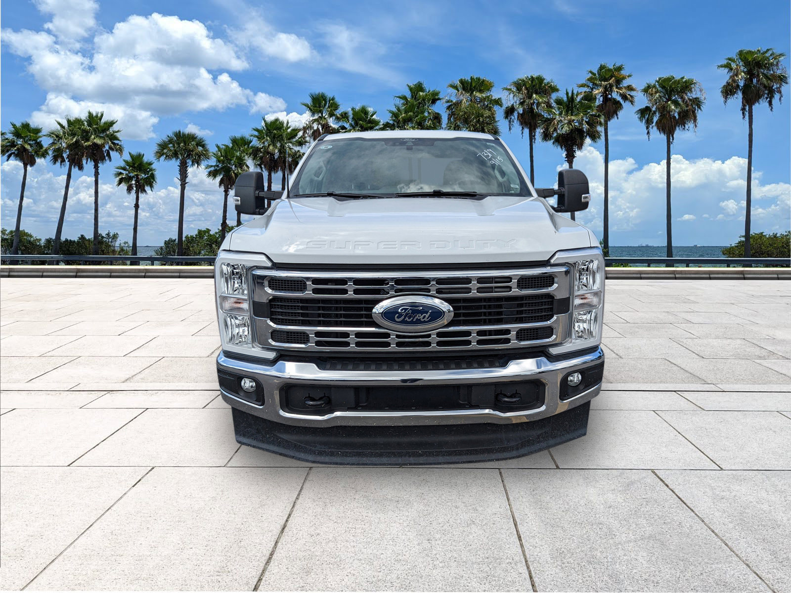 2024 Ford F-250 XLT photo 3