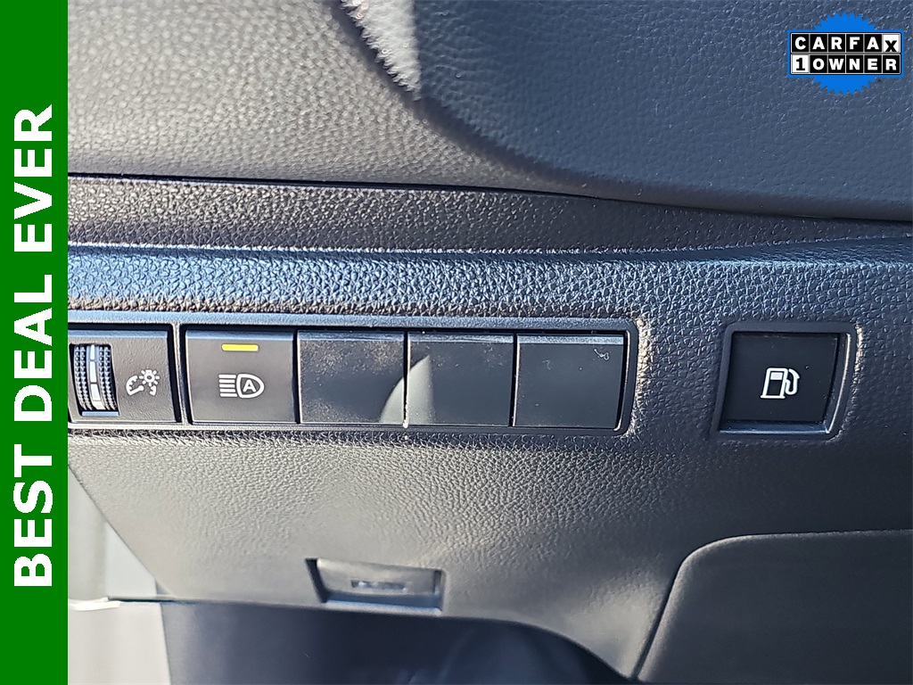 2024 Toyota Corolla Hybrid LE photo 25