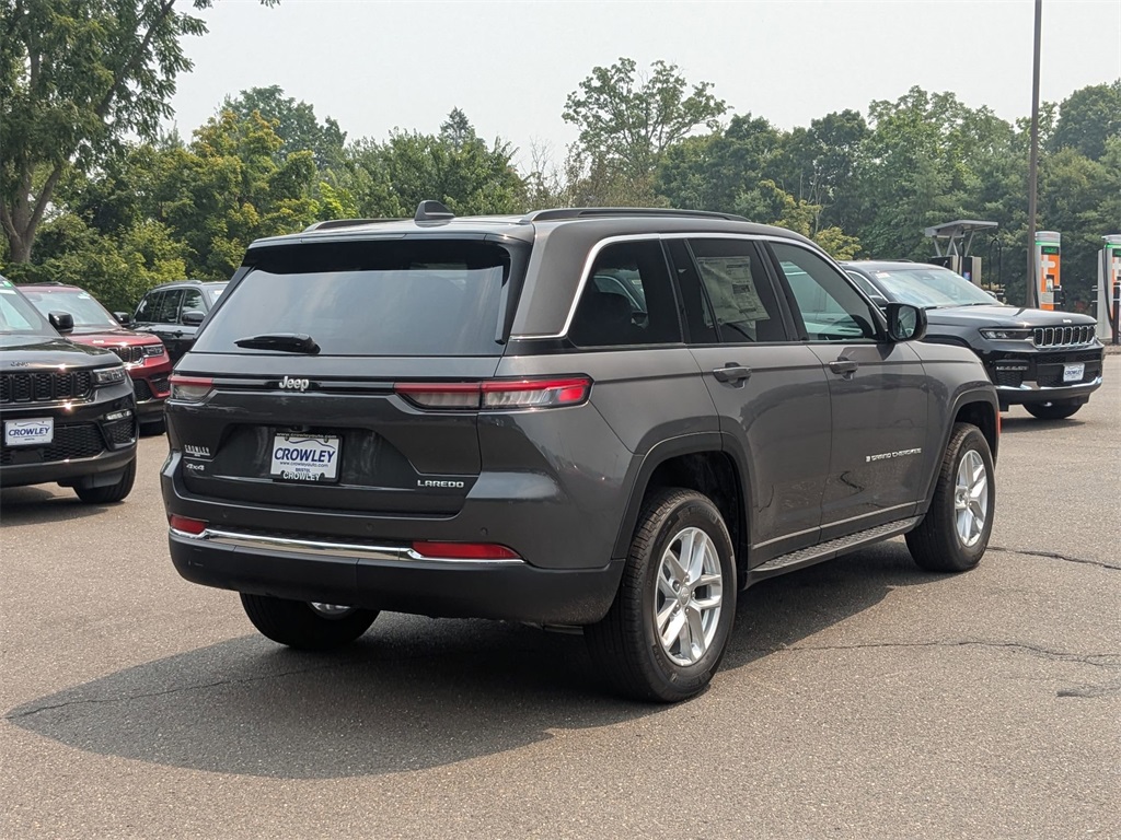 2025 Jeep Grand Cherokee Laredo X photo 3