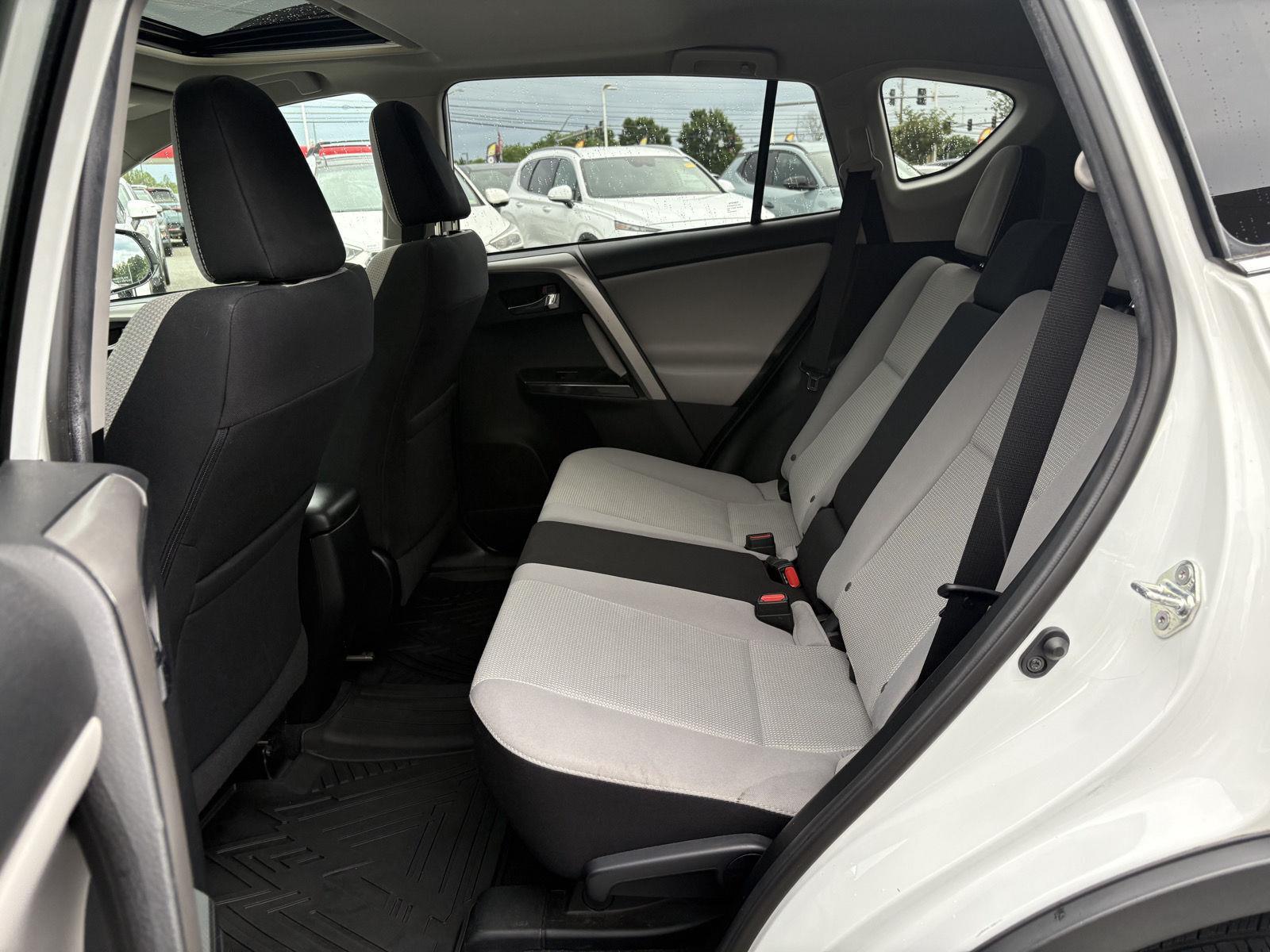 2018 Toyota RAV4 Adventure photo 19