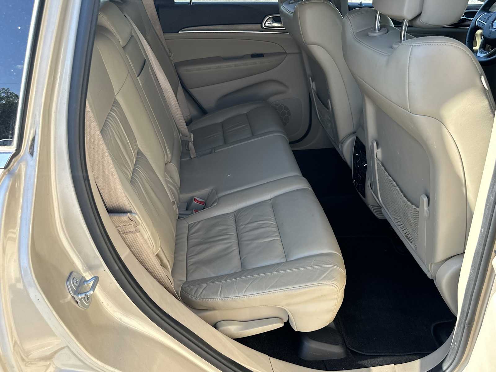 2015 Jeep Grand Cherokee Limited photo 12