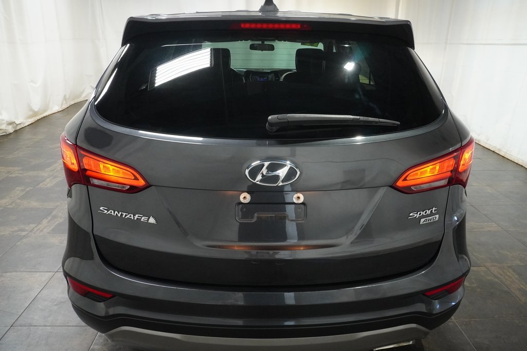 2017 Hyundai Santa Fe Sport Base photo 2