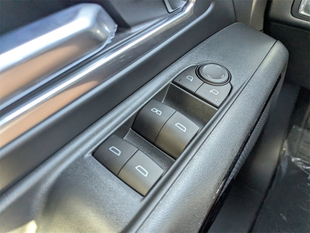 2026 Chevrolet Silverado EV photo 20