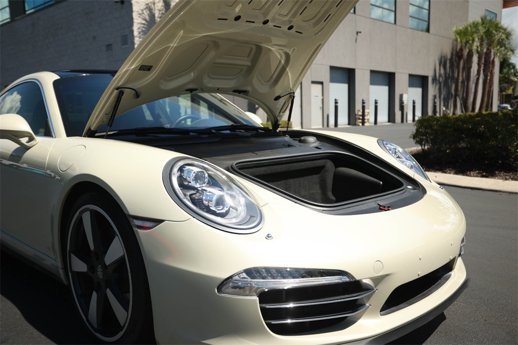 2014 Porsche 911 Anniversary Edition photo 15