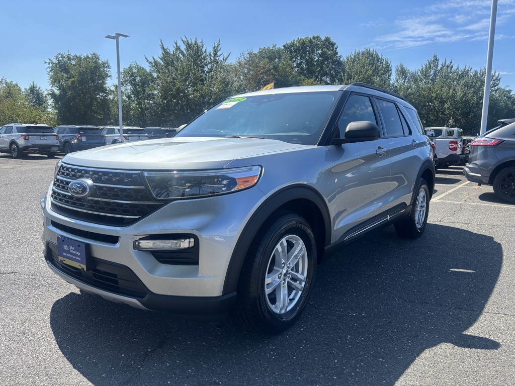2022 Ford Explorer XLT photo 4
