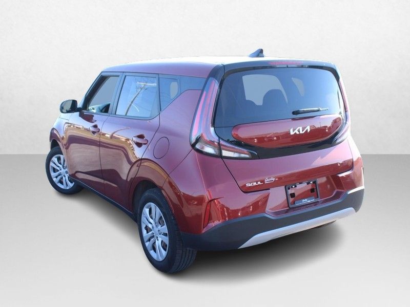 2023 Kia Soul LX photo 5