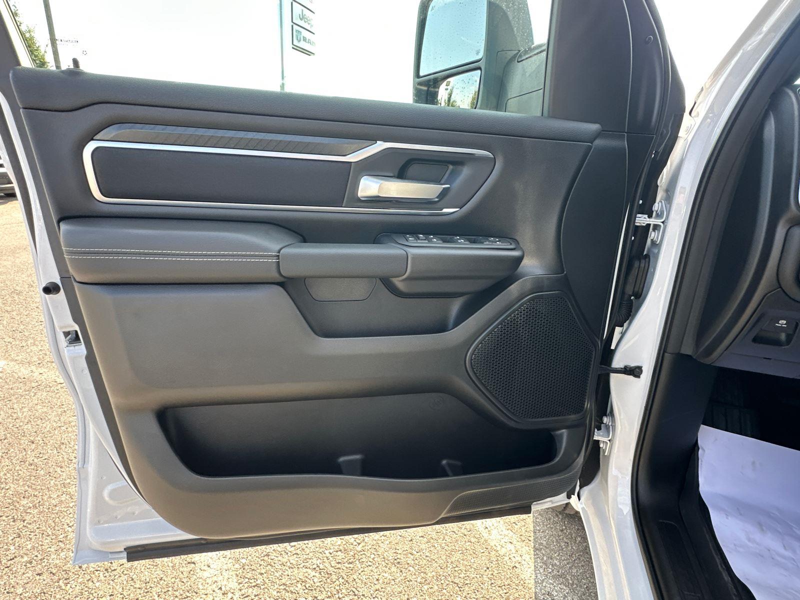 2026 Ram 1500 Big Horn photo 8