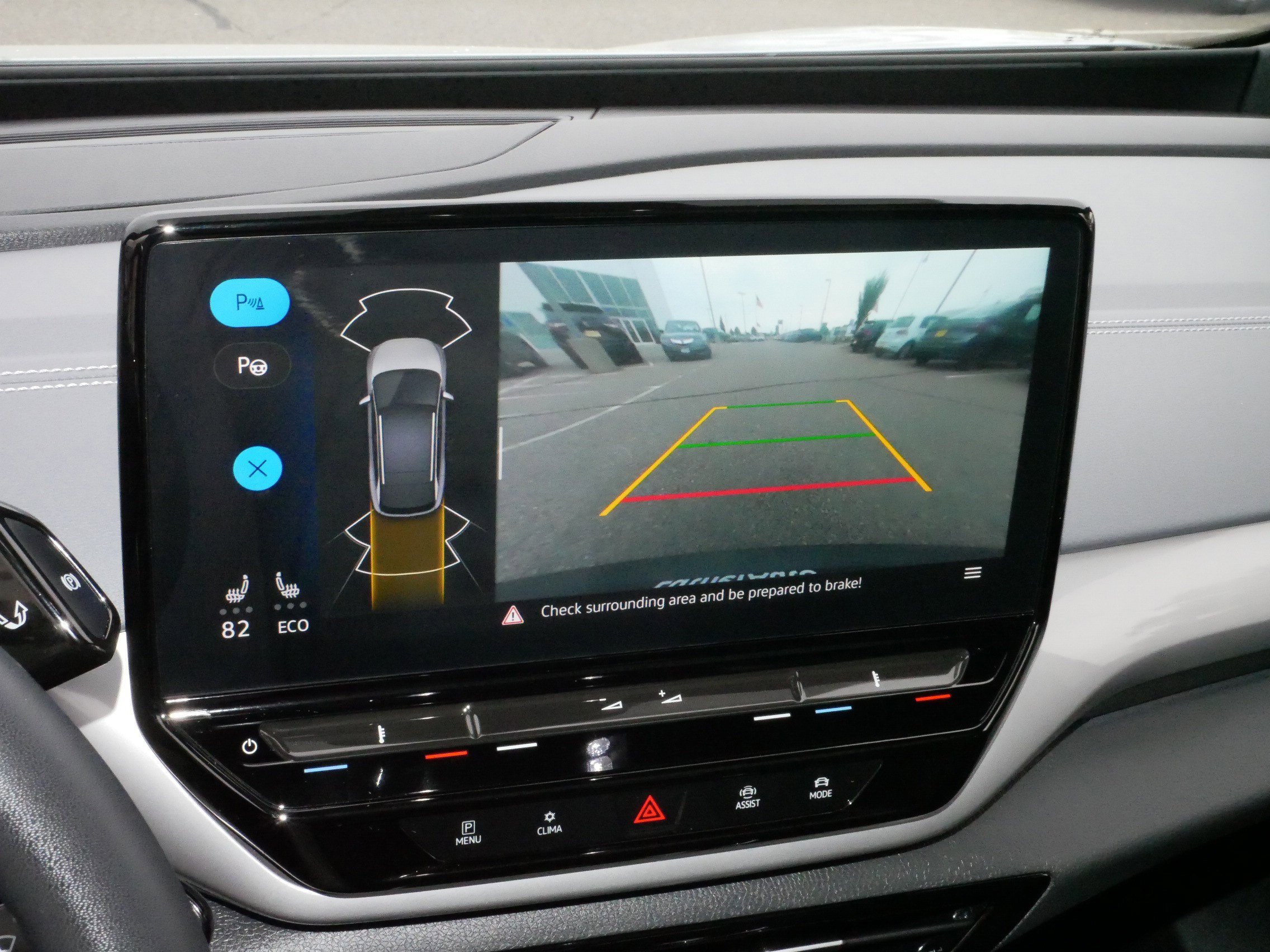 2023 Volkswagen ID.4 Pro Plus photo 28