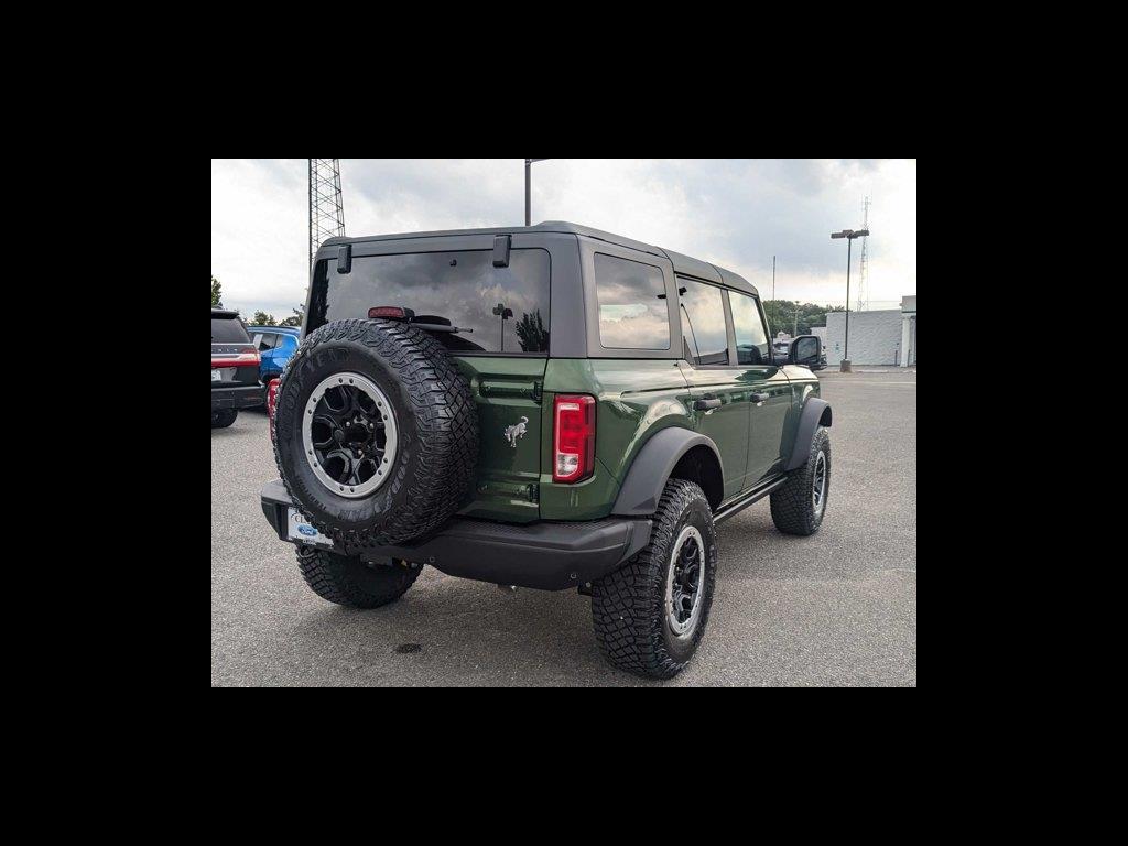 2024 Ford Bronco Black Diamond photo 6
