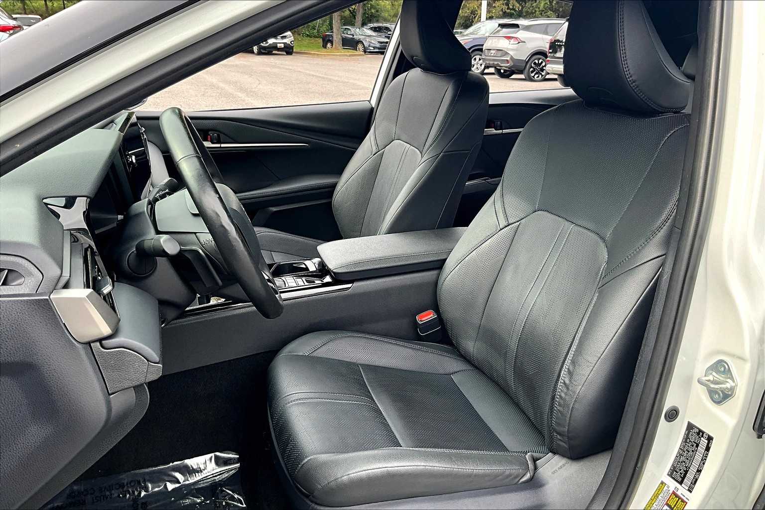 2025 Toyota Camry XSE photo 7
