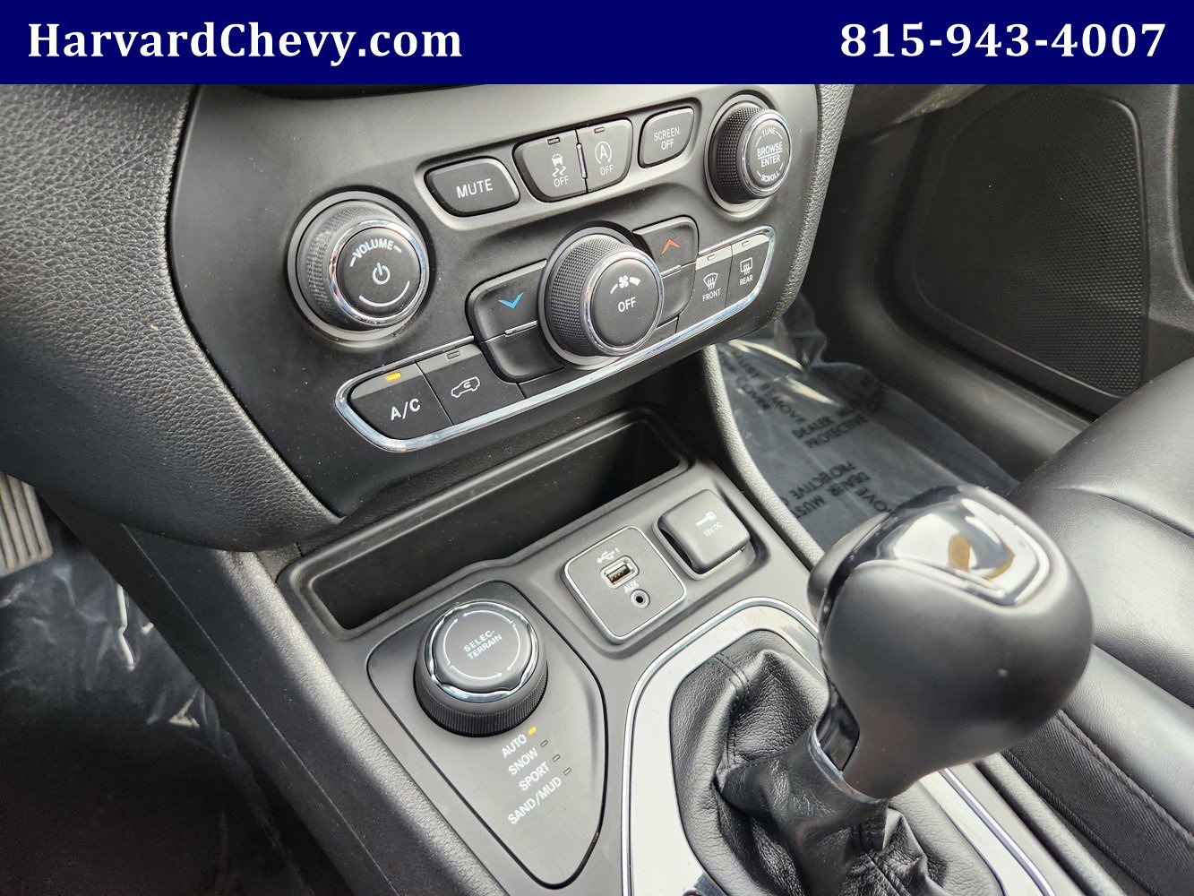 2021 Jeep Cherokee Altitude photo 11