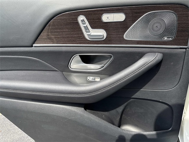 2022 Mercedes Benz GLS 450 4MATIC photo 10