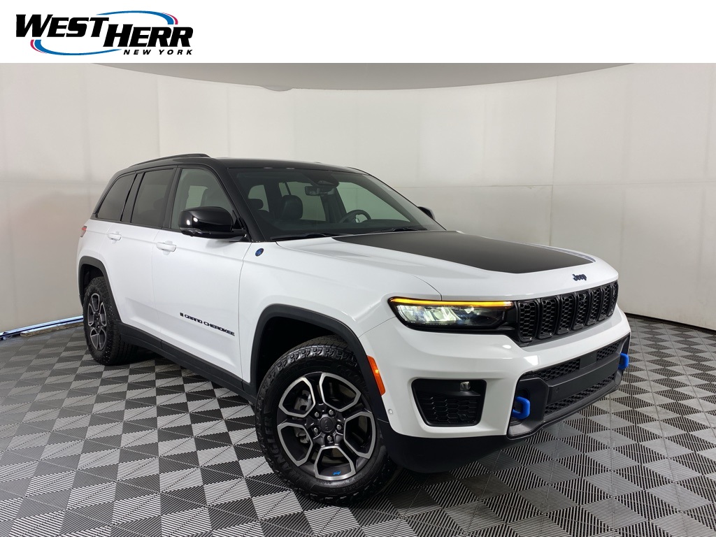 2022 Jeep Grand Cherokee Trailhawk 4xe's photo