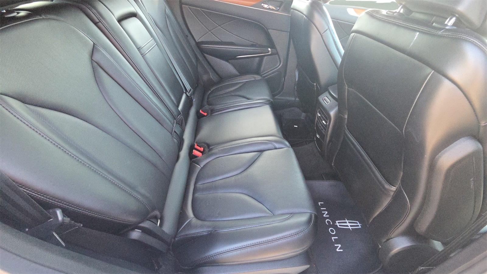 2016 Lincoln MKC Reserve photo 22