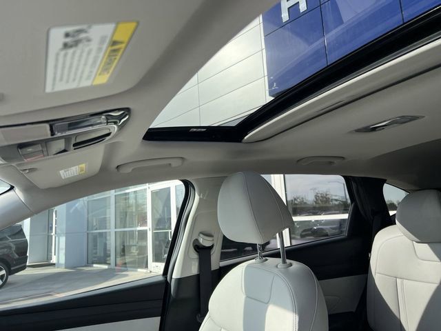 2025 Hyundai Tucson SEL Convenience photo 2