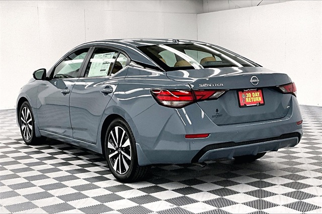 2025 Nissan Sentra SV photo 3