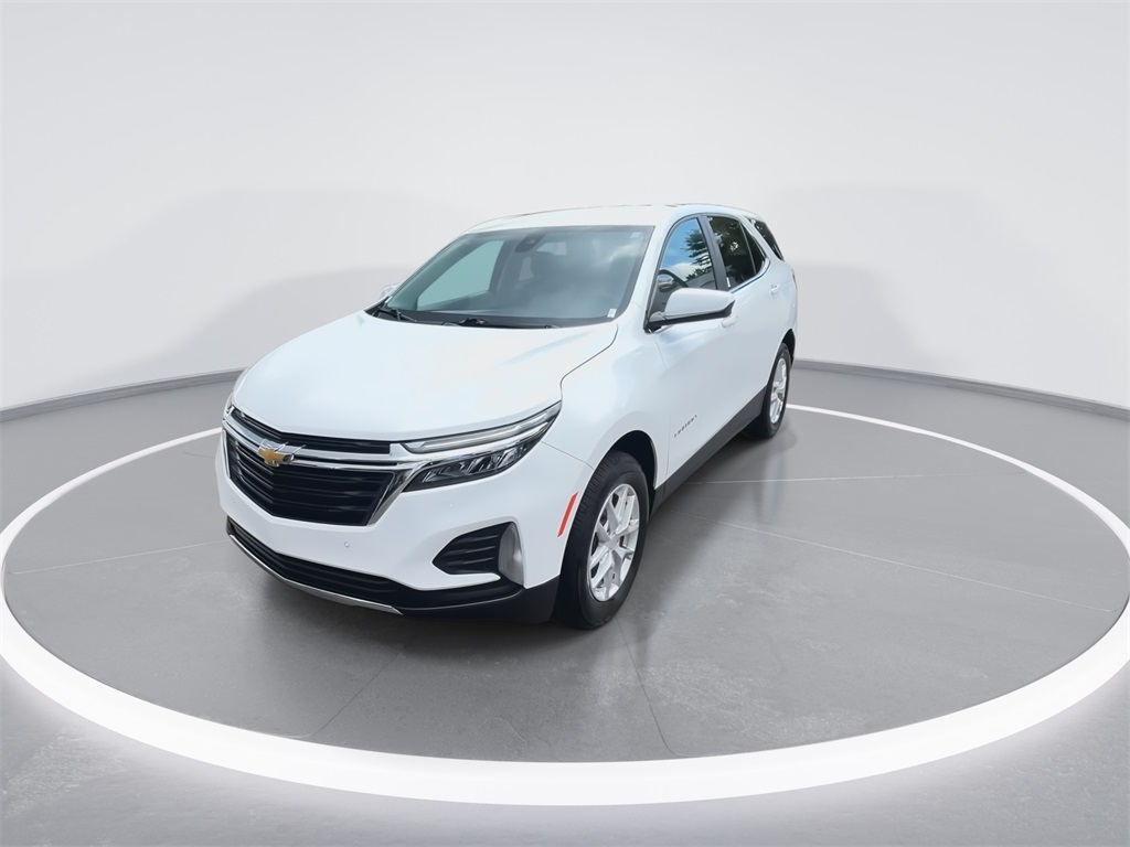 2023 Chevrolet Equinox LT photo 3