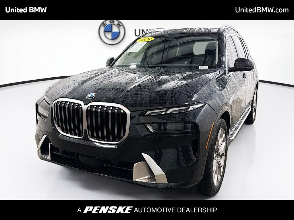 2024 BMW X7 40i's photo