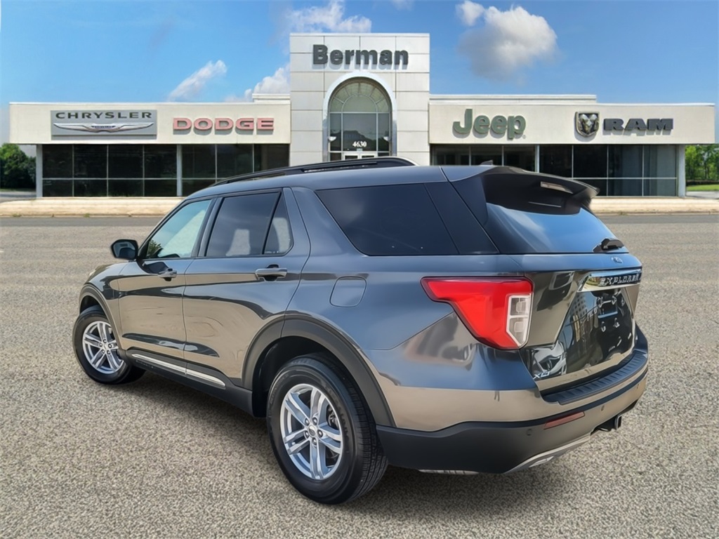 2020 Ford Explorer XLT photo 4